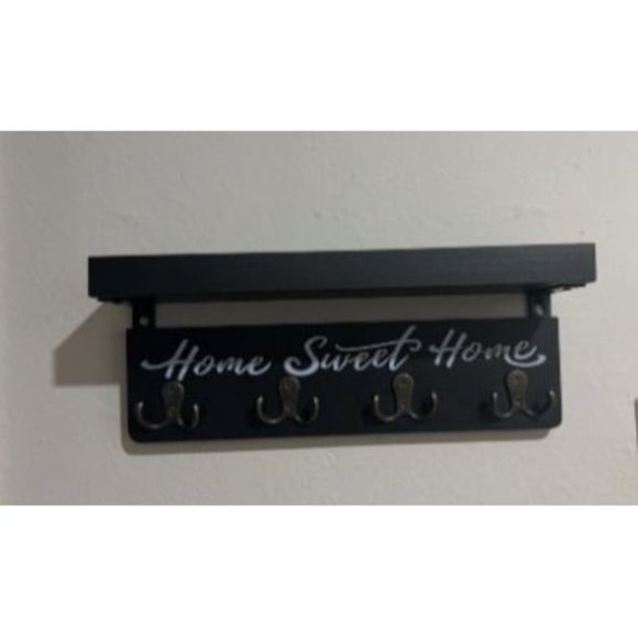 New Key Holder for Wall Decorative, Rustic Wooden Key Hanger for Wall